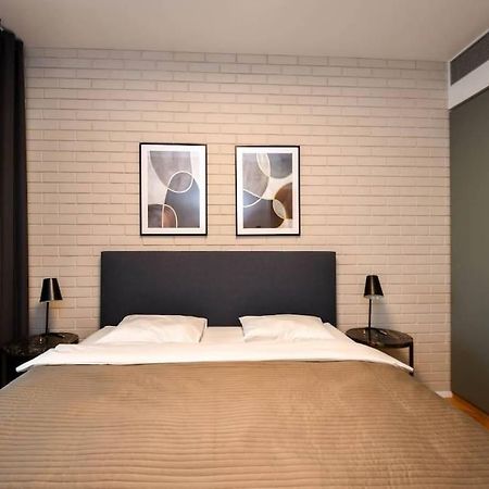 Skypark Luxury Apartment With Skyline View & Free Parking บราติสลาวา ภายนอก รูปภาพ